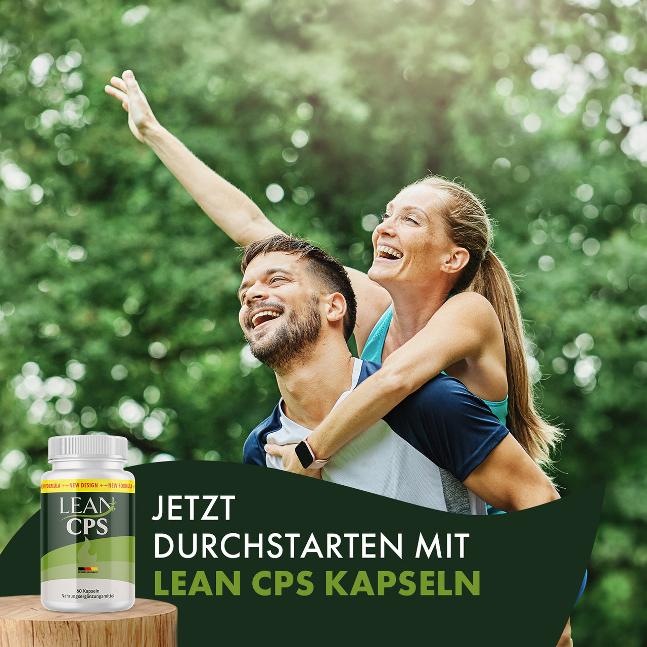 Fröhliches Paar im Grünen, Frau auf dem Rücken des Mannes, daneben LEAN CPS und Werbetext im Bild
