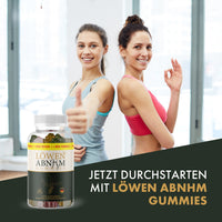 Thumbnail for Zwei Frauen in Sportkleidung neben Löwen ABNHM Gummies; Werbeaussage „Jetzt durchstarten“ 