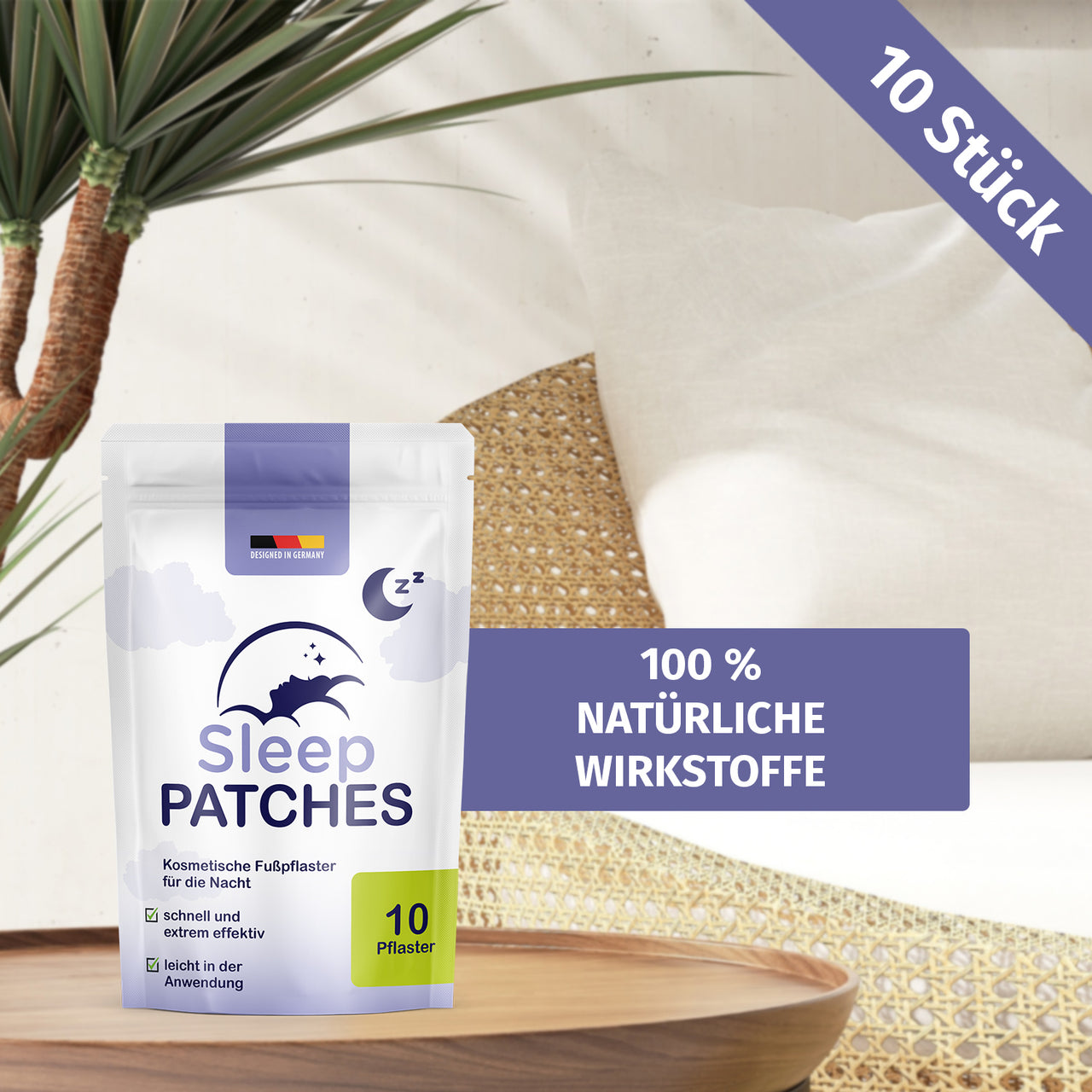 Sleep Patches Beutel mit 10 Pflastern auf Tisch, violettem Textfeld und Hinweis 10 Stück oben